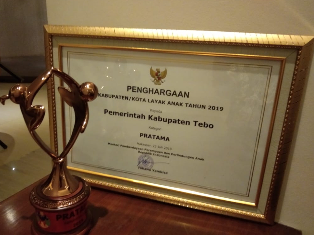 Kabupaten Tebo Terima Penghargaan Kota Layak Anak Pratama 2019